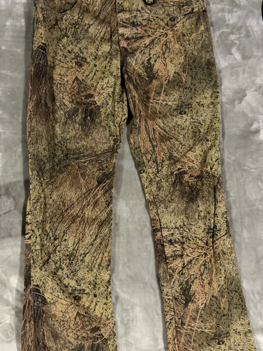 Mossy Oak Men's Realtree-Style Camo Cargo Pants in Brown/Green